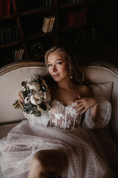 Wedding photographer Yana Kolesnikova (janakolesnikova). Photo of 10 June 2020