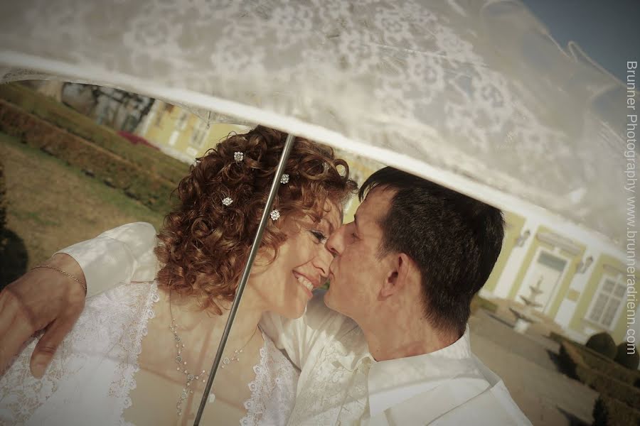 Fotógrafo de casamento Adrienn Brunner (brunner). Foto de 3 de março 2019