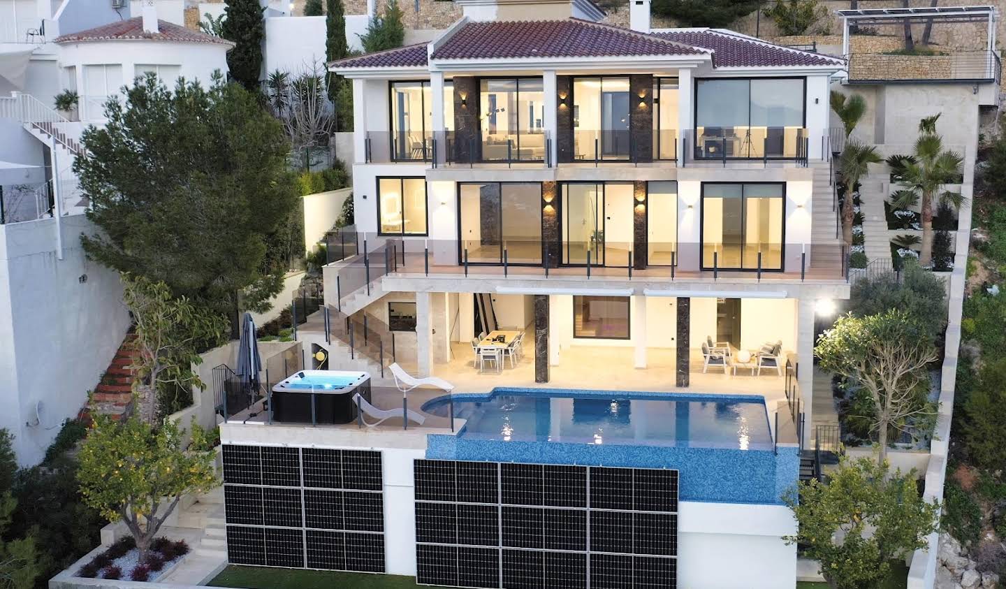 Villa with pool Altea