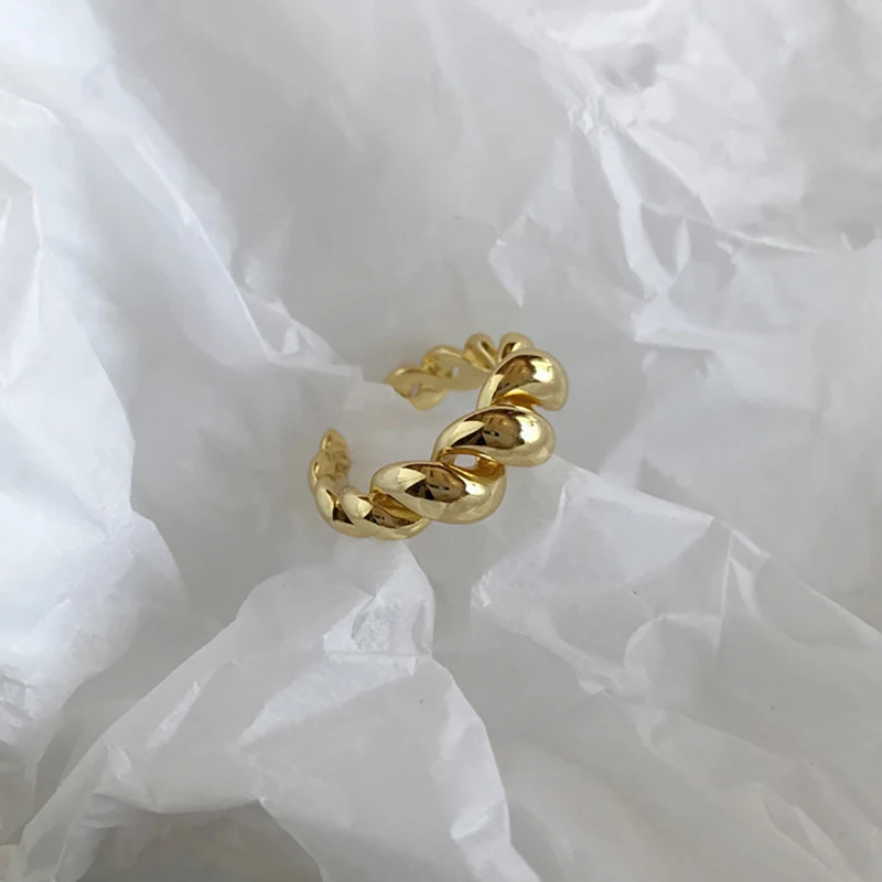Korean Version S925 Sterling Silver Ring, a beautiful and elegant ring for women, perfect for everyday wear or as a spec