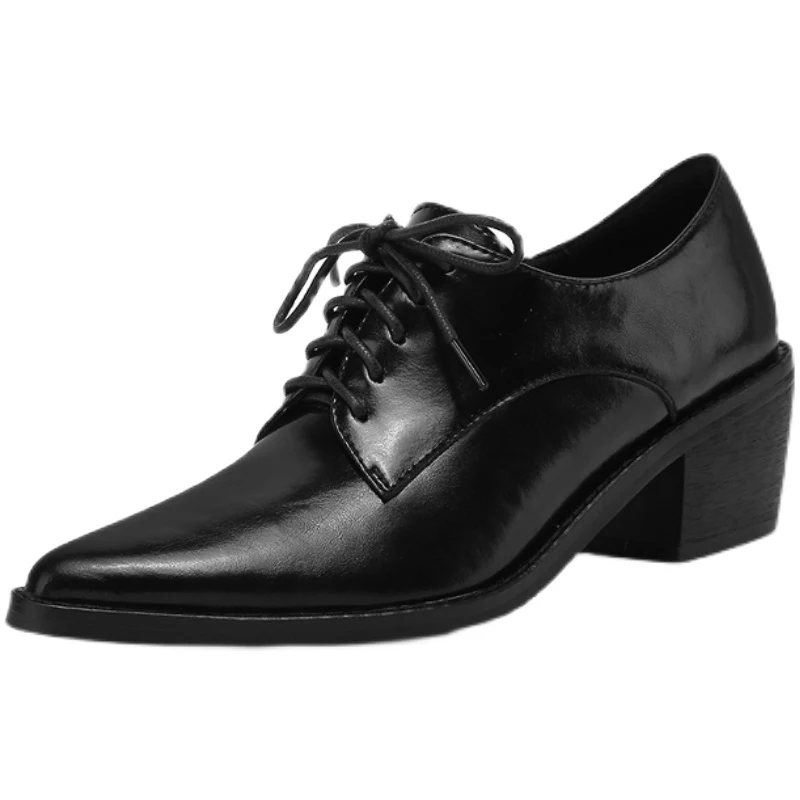 Dames werkschoenen bruin mid-hak lederen puntneus diepe instap voor comfort en een stijlvolle uitstraling.
