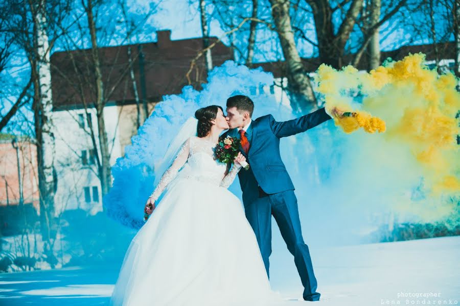 結婚式の写真家Lena Bondarenko (lenabondarenko)。2015 3月19日の写真