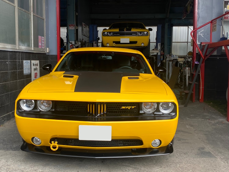 チャレンジャーのサクソンレーシング・チャレンジャー・加速力アップ・ドロドロ音アップ・ワンオフマフラーに関するカスタム事例の投稿画像1枚目