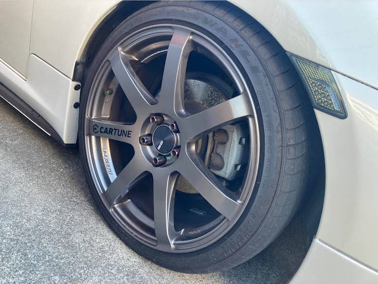 86の毎日楽しく元気に・過去車・エンケイpf07に関するカスタム事例の投稿画像1枚目