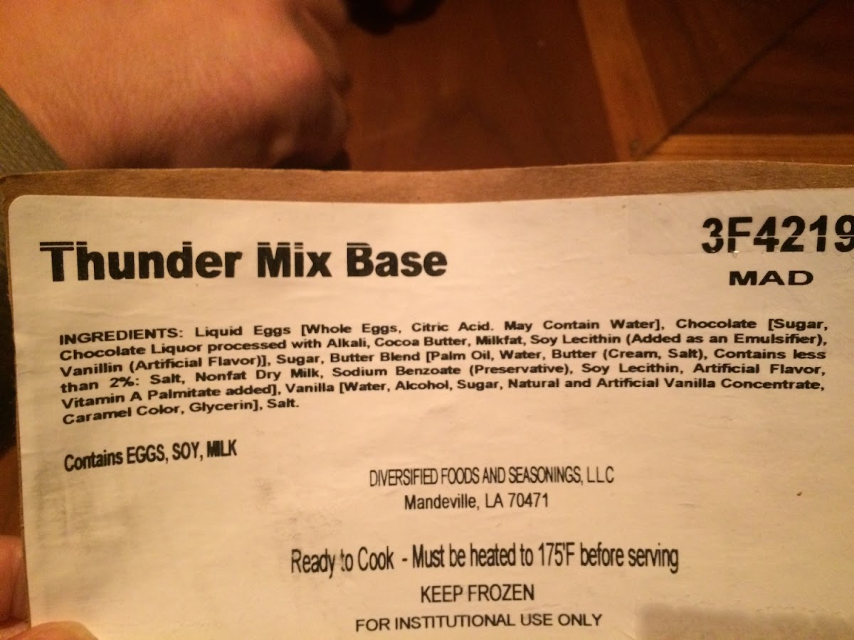 Thunder Down Under Dessert claims to be gluten free. There are considerable chance this isn't accurate. It's not labeled as being gluten free! Citric acid, caramel color, chocolate, alcohol, all could be containing gluten.