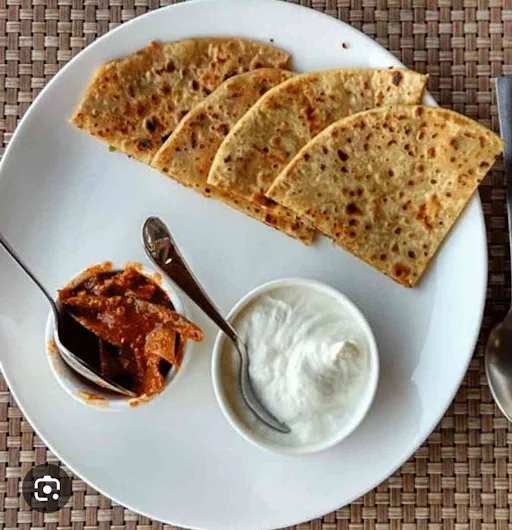 Paneer Pyaaz Paratha