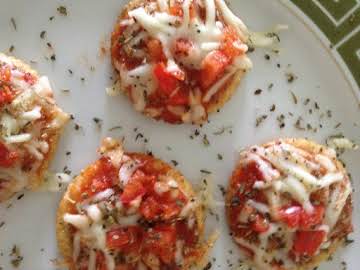 Quick Mini Microwave Neveroni Pizzas! Vegetarian