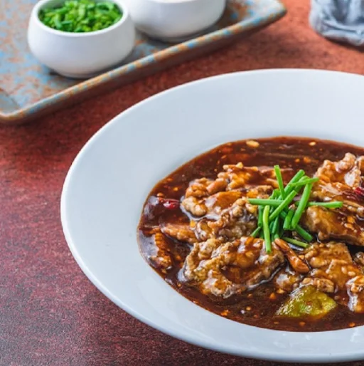 Stir Fried Lamb With Diced Chilli And Cashewnuts