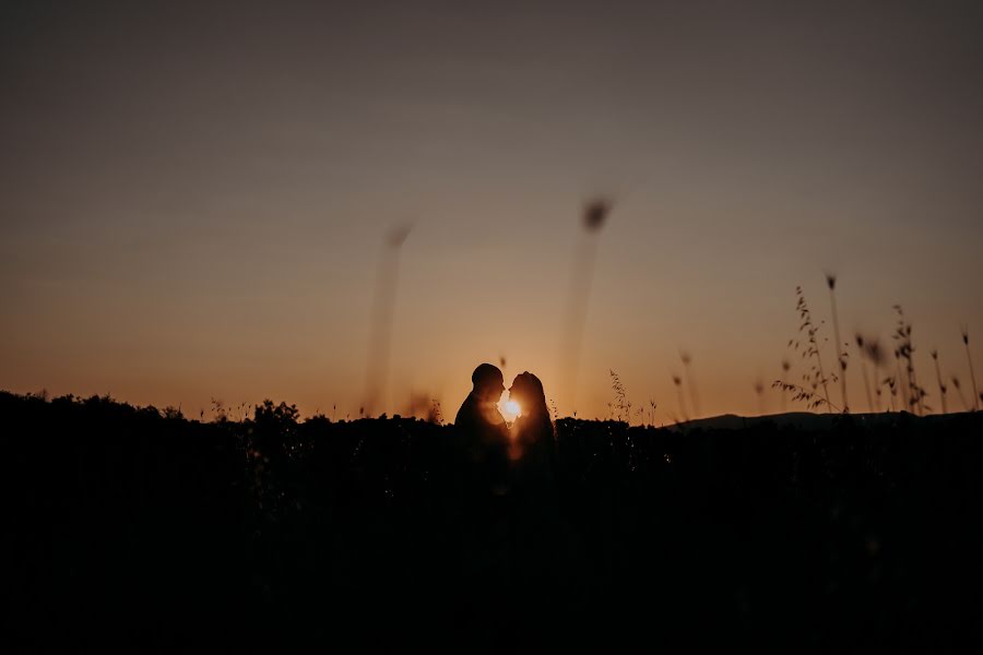 Wedding photographer Daniele Bracciamà (framestudio). Photo of 17 January 2023