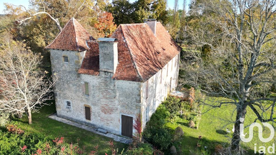 Vente château 9 pièces 374 m² à Momas (64230), 690 000 €