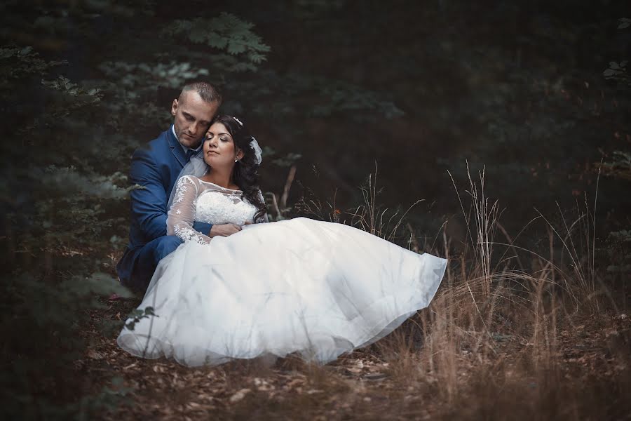 शादी का फोटोग्राफर Hanka Stránská (hsfoto)। अगस्त 12 2018 का फोटो