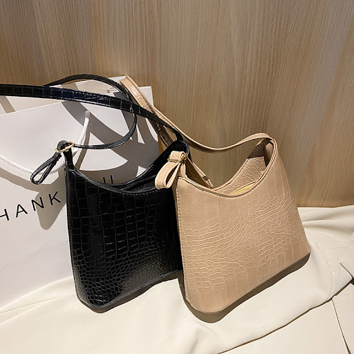 Title 1, Popular one-shoulder retro underarm bag. Perfec...
