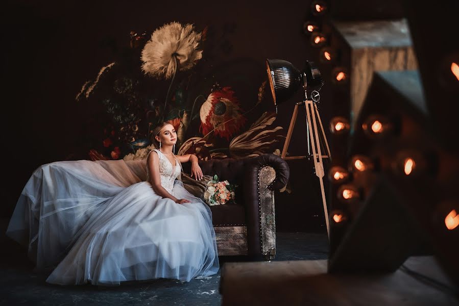 Wedding photographer Roman Goncharov (romanrakurs). Photo of 9 October 2019