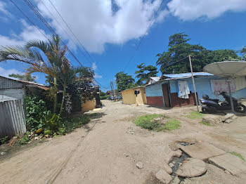 terrain à Cayenne (973)