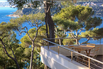 villa à Saint-Jean-Cap-Ferrat (06)