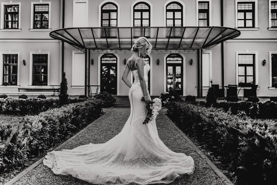 Svadobný fotograf Maks Pyanov (maxwed). Fotografia publikovaná 13. októbra 2019