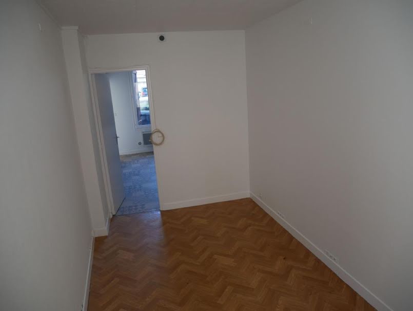 Location  appartement 1 pièce 26 m² à Trilport (77470), 400 €