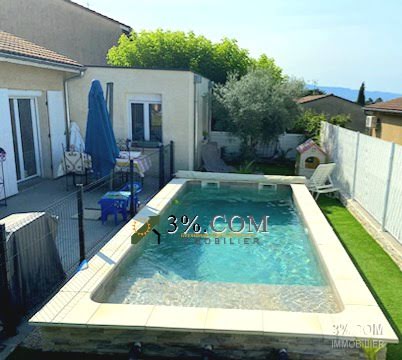 Vente villa 6 pièces 129 m² à Romans-sur-isere (26100), 327 000 €