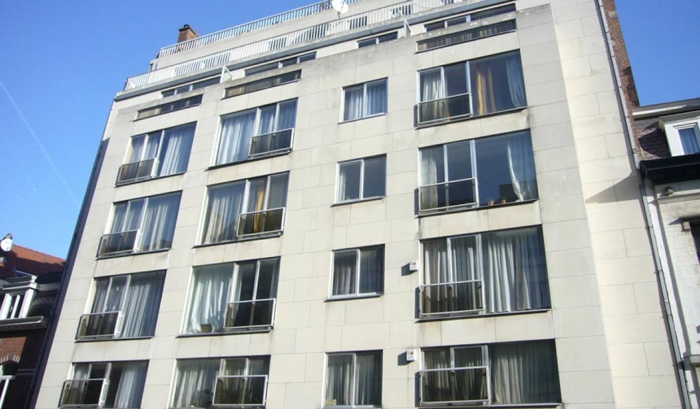 Appartement avec terrasse et piscine Ixelles