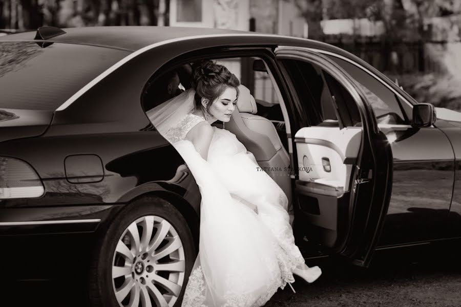 Fotografo di matrimoni Tatyana Starkova (starkovaphoto). Foto del 18 giugno 2017