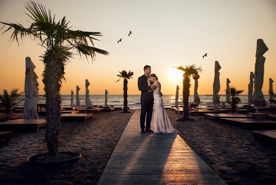 Fotógrafo de casamento Adrian Bratu (adrianbratu). Foto de 9 de março 2018