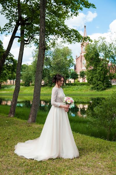 Wedding photographer Yuliya Borisova (juliasweetkadr). Photo of 5 November 2018