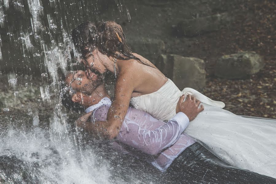 Fotógrafo de casamento Lionel Moreau (lionelmoreau). Foto de 9 de maio 2019