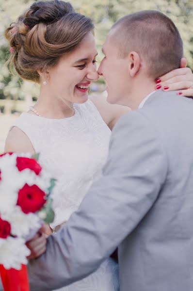 Fotografo di matrimoni Alena Kochurkova (rememberme11). Foto del 19 novembre 2016