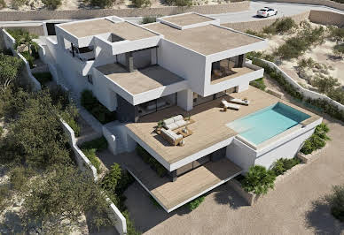 Villa with pool and terrace 4