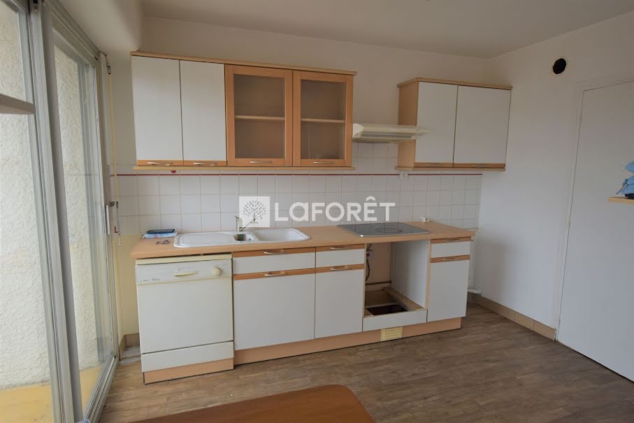 Vente appartement 3 pièces 69.2 m² à Saintes (17100), 139 100 €