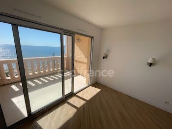 appartement à Cannes la bocca (06)