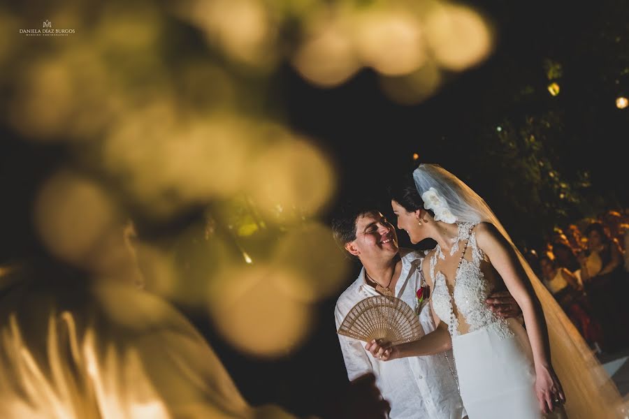 婚礼摄影师Daniela Burgos（danielaburgos）。2016 7月25日的照片