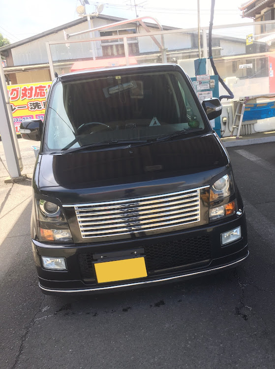 ワゴンRのちょうど1か月経過の洗車・風邪ひいたので機械・しかも外観のみ・これで見納めかも？・グレードエンブレム見てみたいに関するカスタム事例の投稿画像1枚目