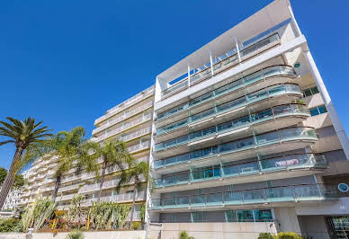 Apartment with terrace 1