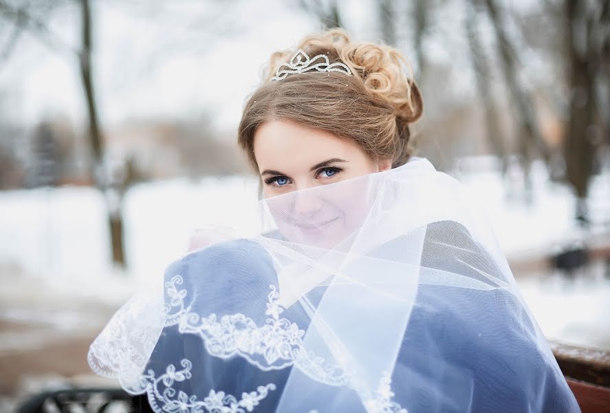 Wedding photographer Yuliya Burdakova (juliburdakova). Photo of 9 January 2018