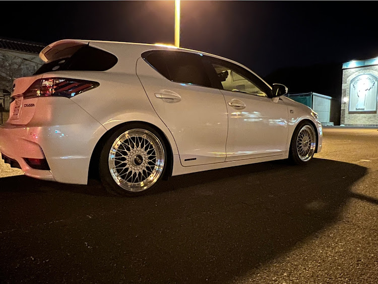 ごっちゃんさんが投稿したCT200h・BBS SUPER RS・BBS・偽物じゃないよ本物だよ・18インチに関するカスタム事例の投稿画像1枚目