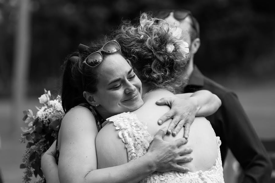 Fotógrafo de casamento Valentin Legoupil (legoupil). Foto de 4 de outubro 2023