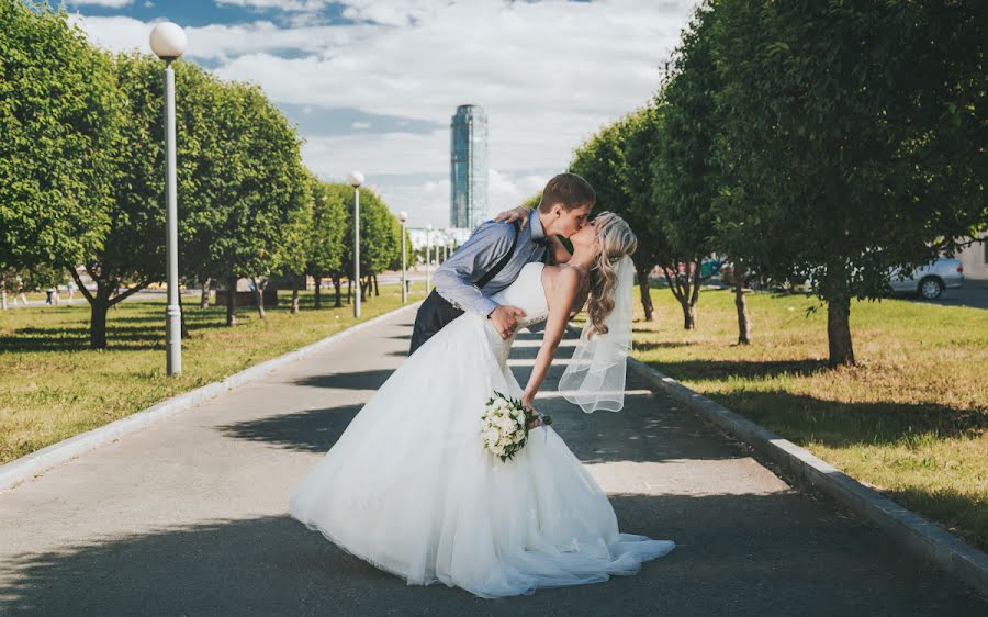 ช่างภาพงานแต่งงาน Anton Kharisov (fotoshi) ภาพเมื่อ 17 กุมภาพันธ์ 2020