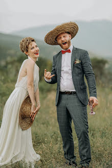 Fotógrafo de casamento Archil Korgalidze (weddingingeorgia). Foto de 16 de junho 2019