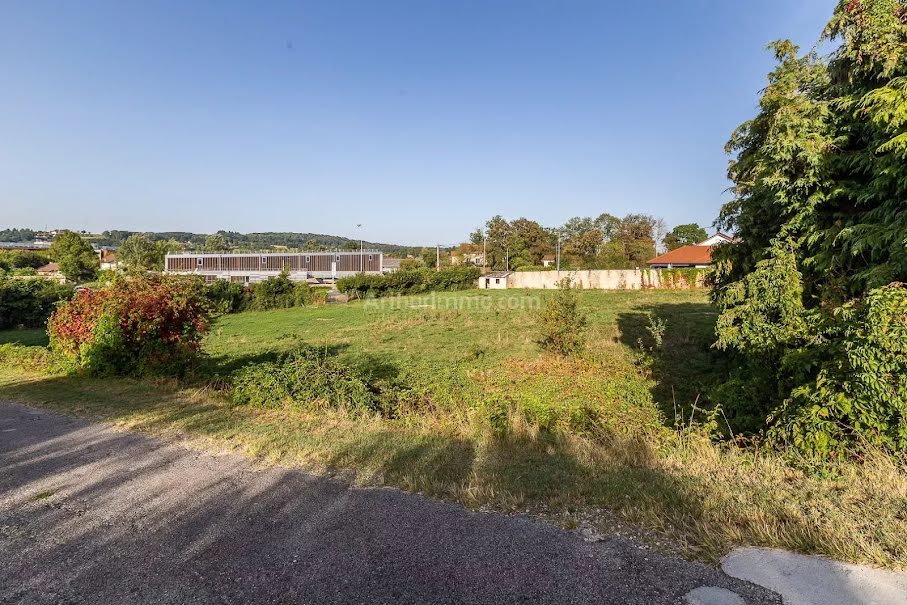 Vente terrain à batir  535 m² à Morestel (38510), 99 000 €