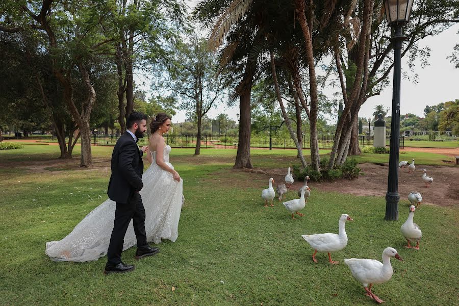 Fotógrafo de casamento Aleksey Beloze (beloze). Foto de 19 de março 2023