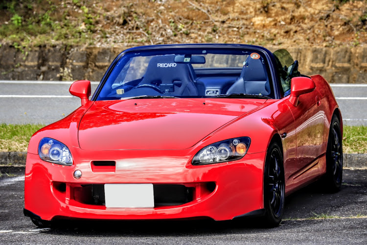 黒羊 さんが投稿した人の車って撮るの難しい・人の車でピックアップを狙う・S2000・S2000ミーティング・ニューフォーミュラーレッドに関するカスタム事例の投稿画像1枚目