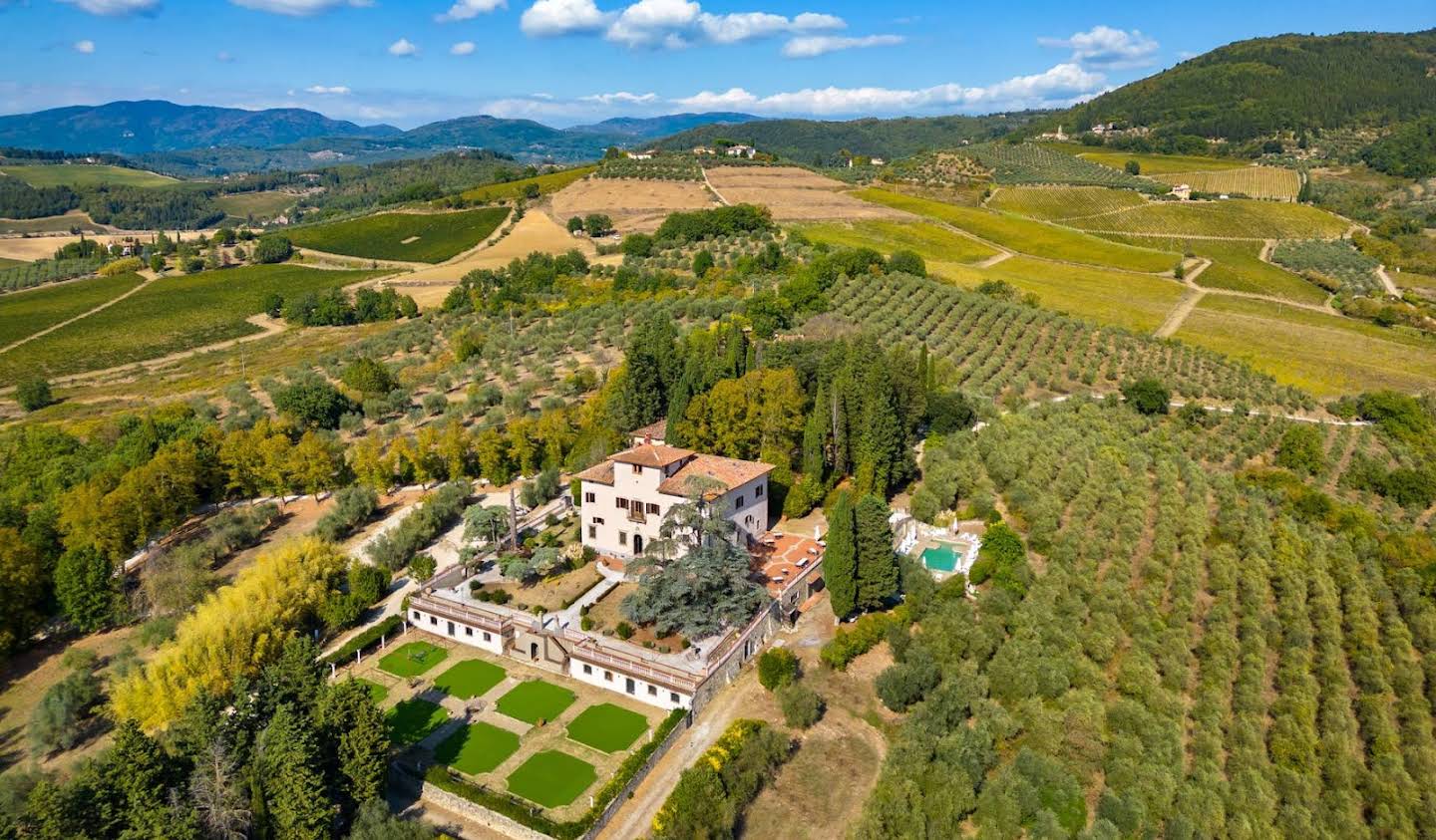 Villa with pool and garden Pontassieve