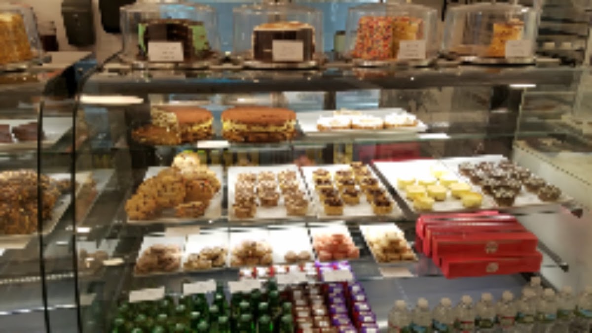 Gluten-Free Dessert at Posh Pop Bakeshop