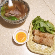 武鼎越豐越南麵食館