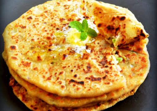 Aloo Paratha[Tawa]