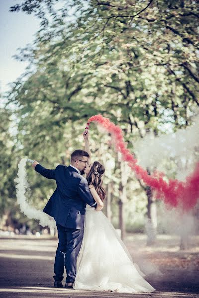 Wedding photographer Grozdana Genkova (grozdanagenkova). Photo of 15 March 2021