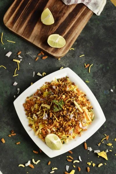 Matki Bhel