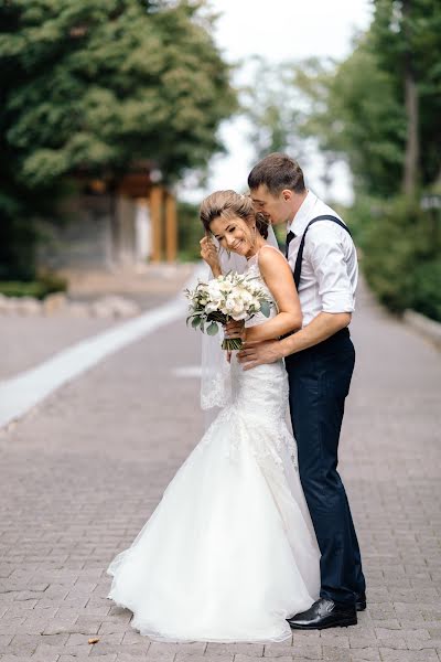 Svadobný fotograf Dmitrii Raposo-Oleinik (oleynikdmitry). Fotografia publikovaná 26. augusta 2017