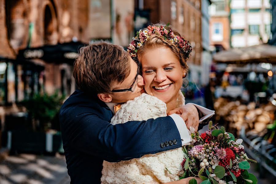 Fotógrafo de casamento Irina Pervushina (london2005). Foto de 18 de dezembro 2018